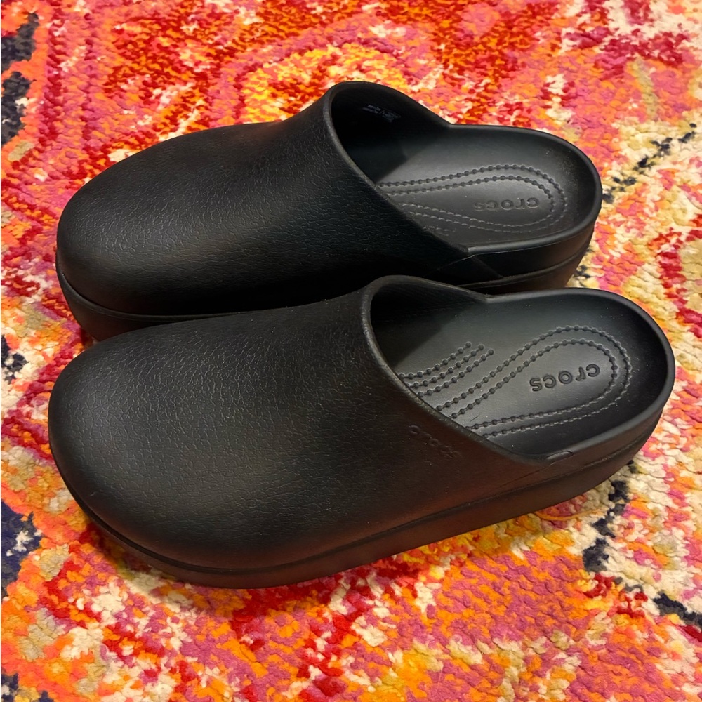 CROCS Dylan Platforms